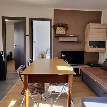 Ai Giardini - Reception Apartment